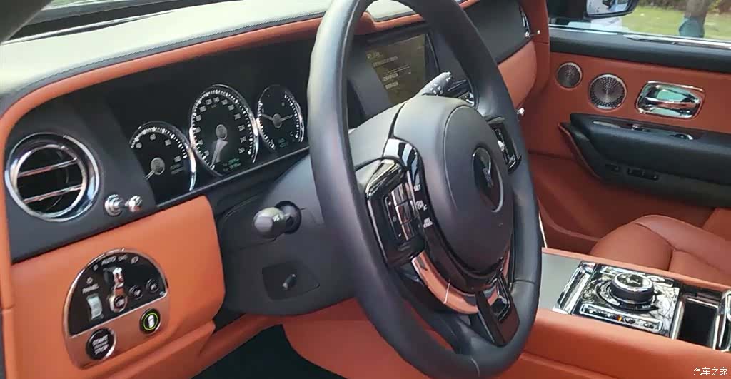 Rolls-Royce Cullinan, 2020 10