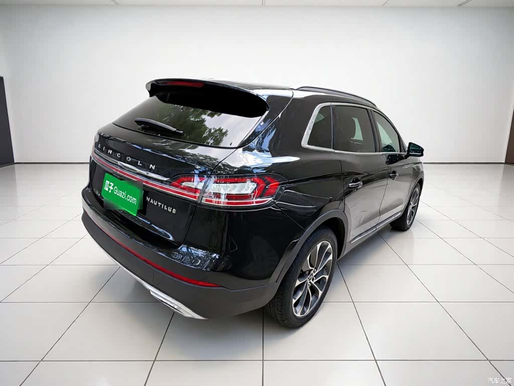 Lincoln Nautilus, 2021 4