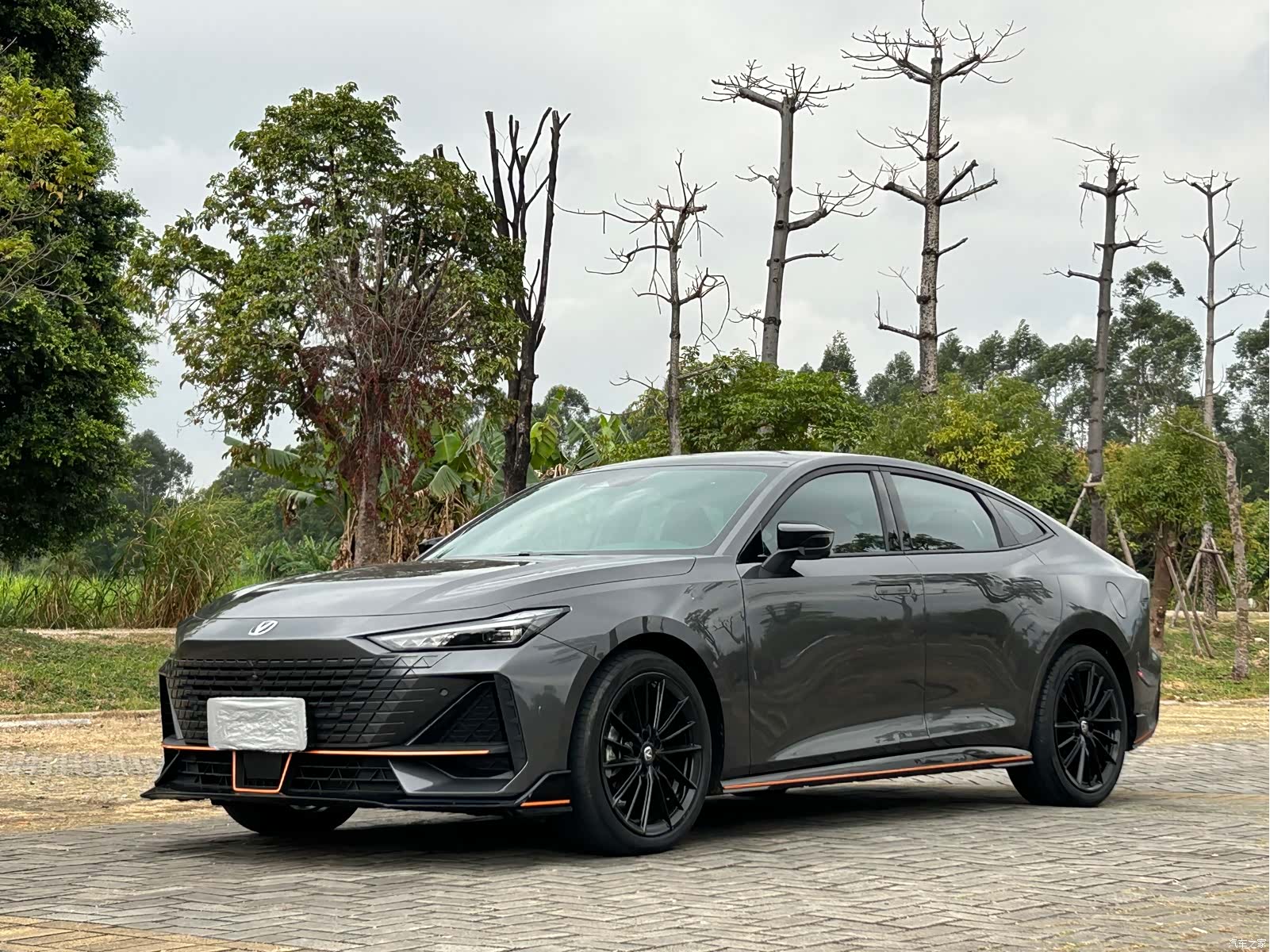 Changan UNI-V, 2024 1