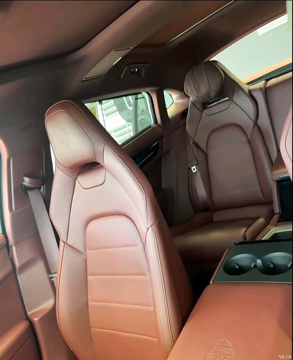 Porsche Panamera, 2025 все фото