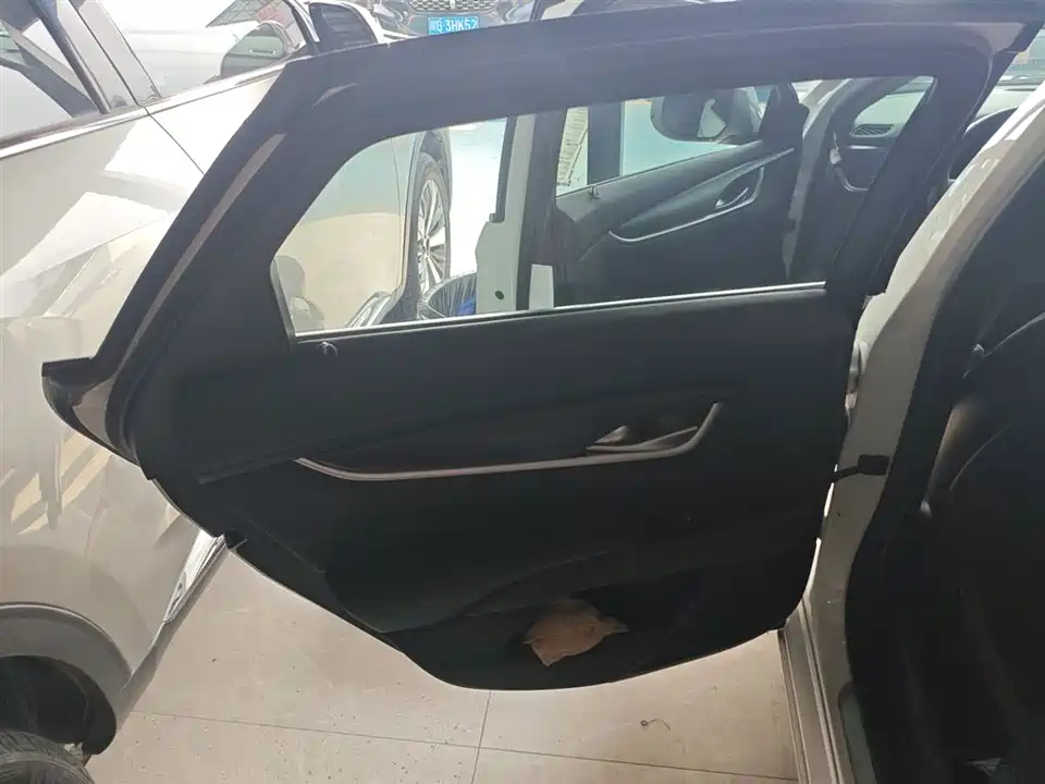 Cadillac XTS