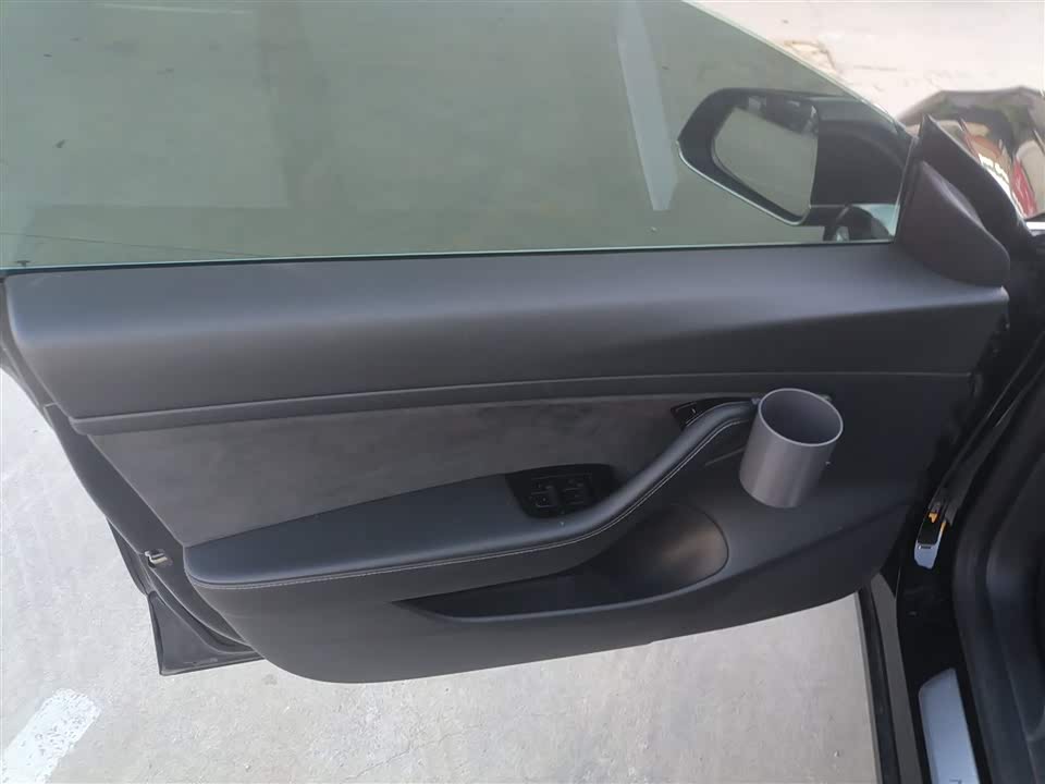 Tesla Model 3 Tesla Model 3