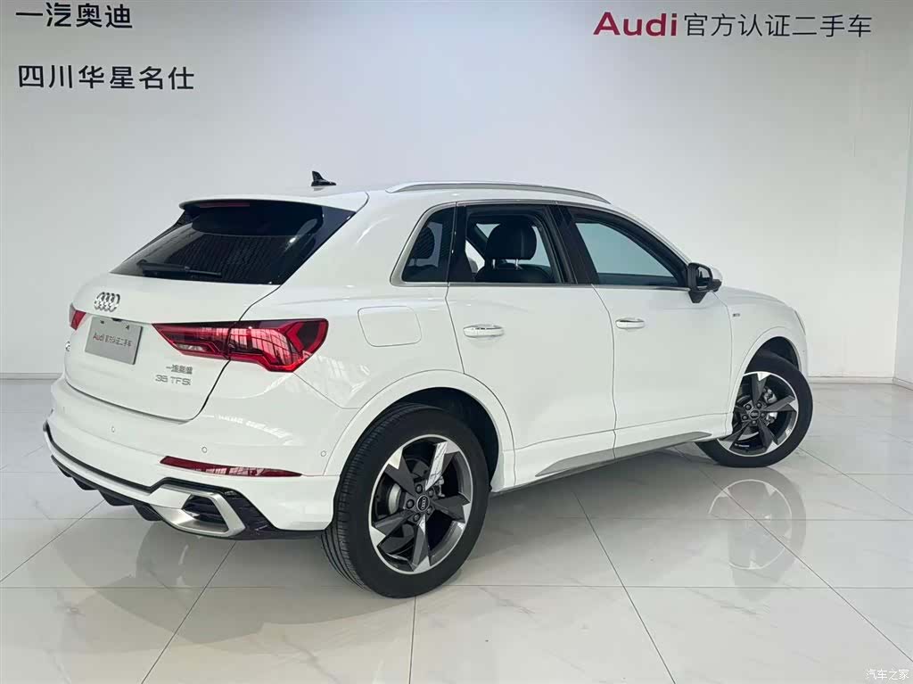 Audi Q3, 2024 4