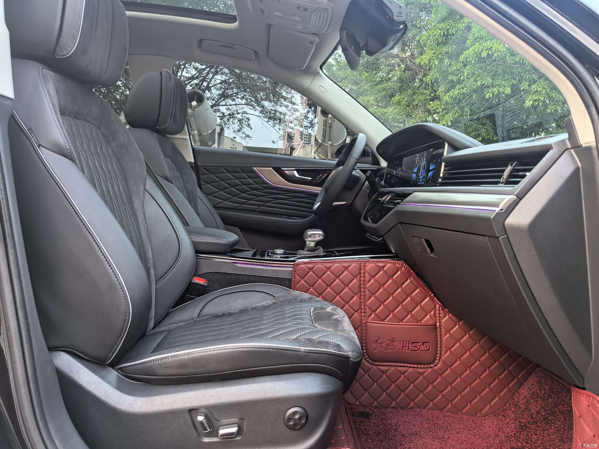 Hongqi HS5, 2022 13