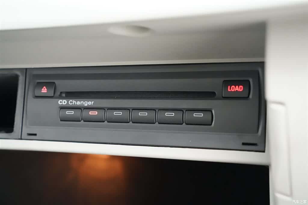 Audi A8L, 2010 31