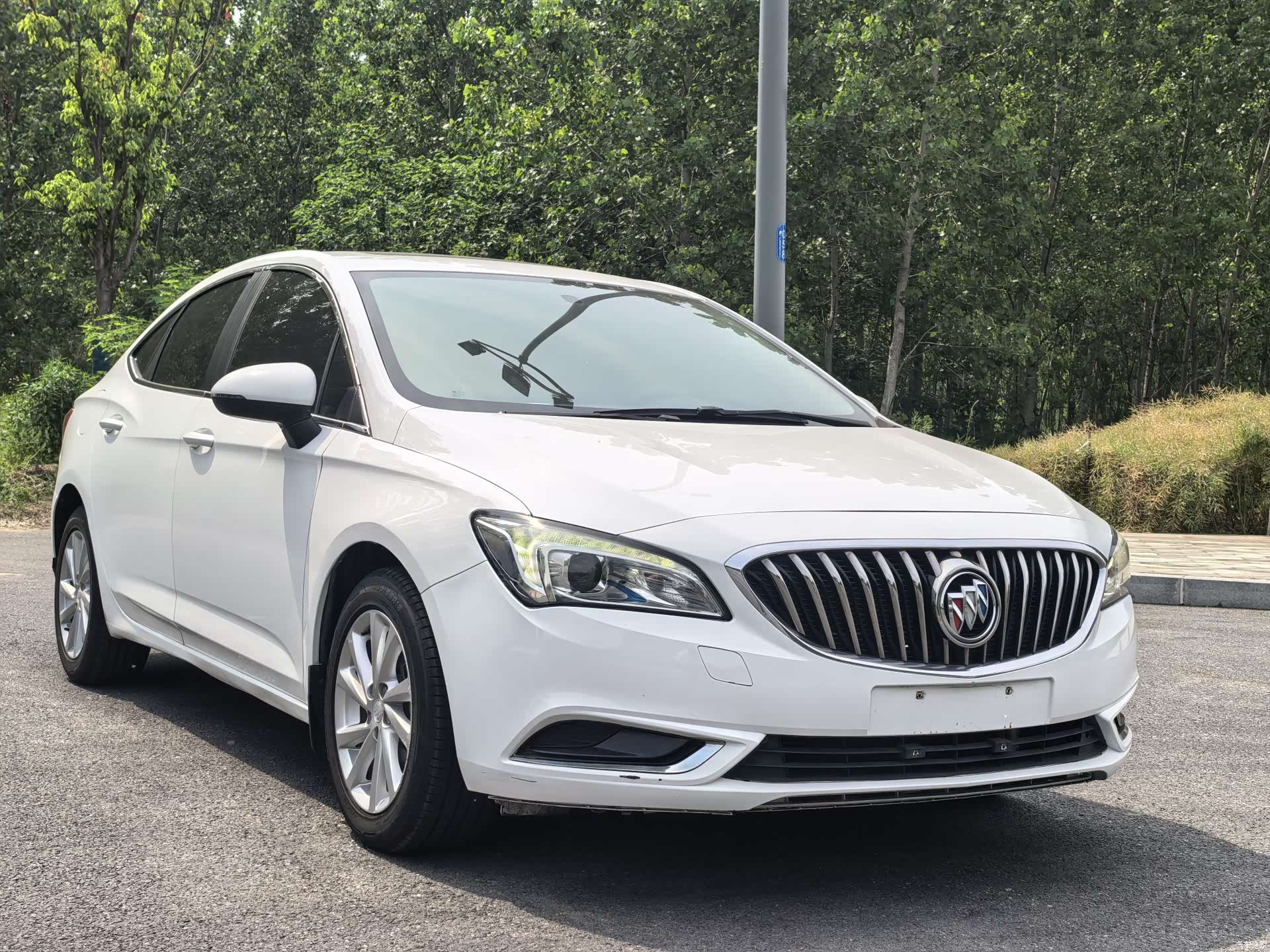 Buick Verano, 2017 2