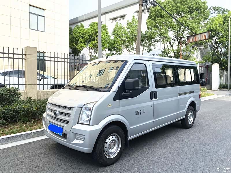 DongFeng C37, 2016 1