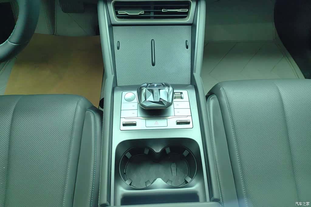 BYD Qin, 2024 16