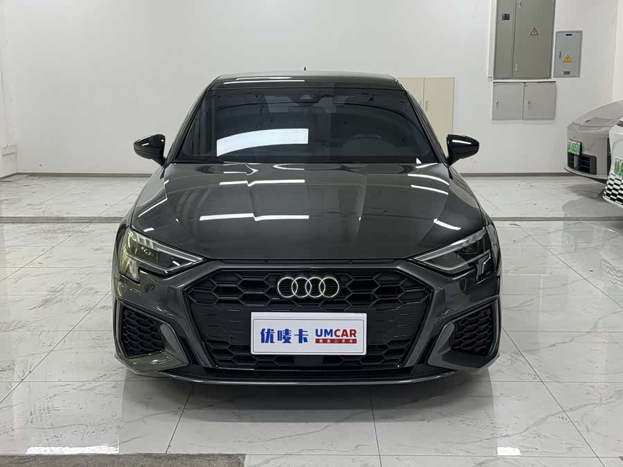 Audi A3 2023, фото 2