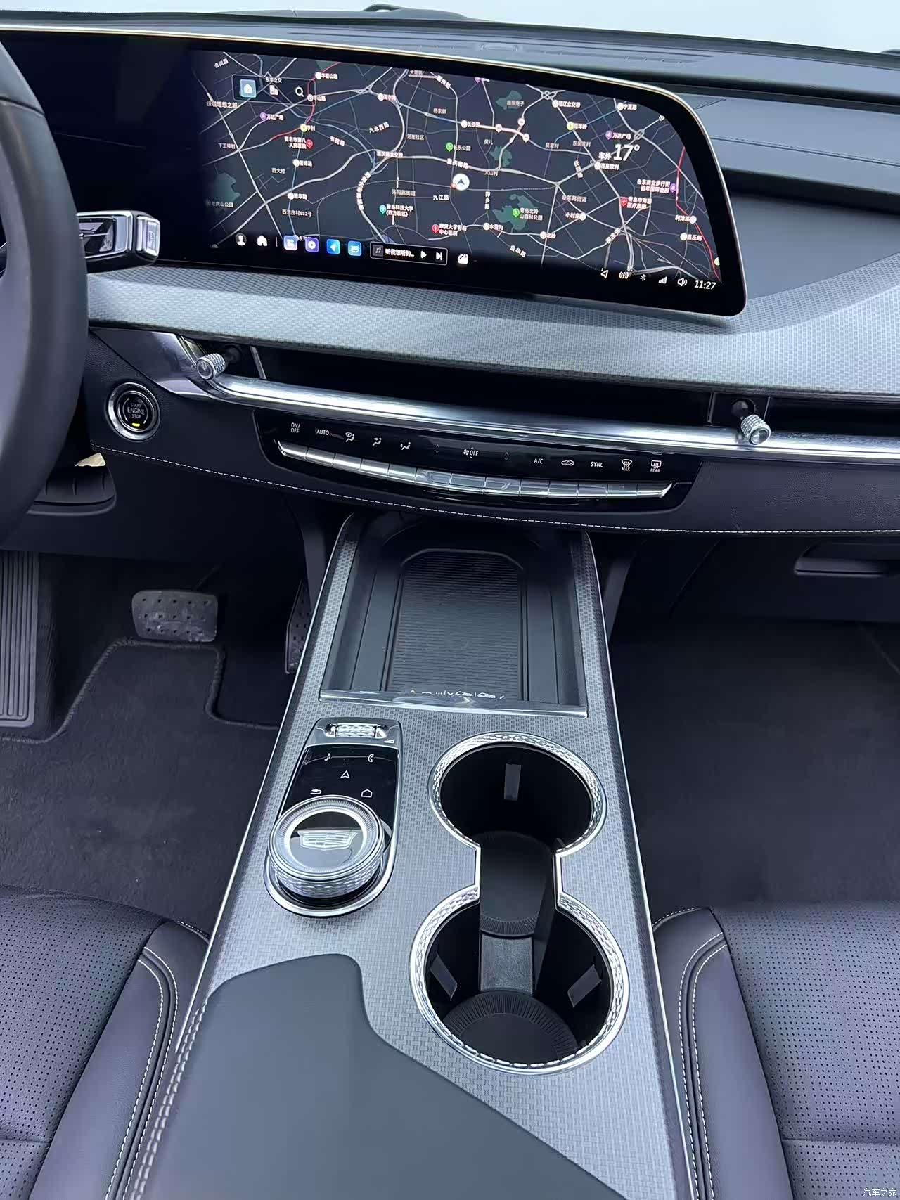 Cadillac XT5, 2025 11