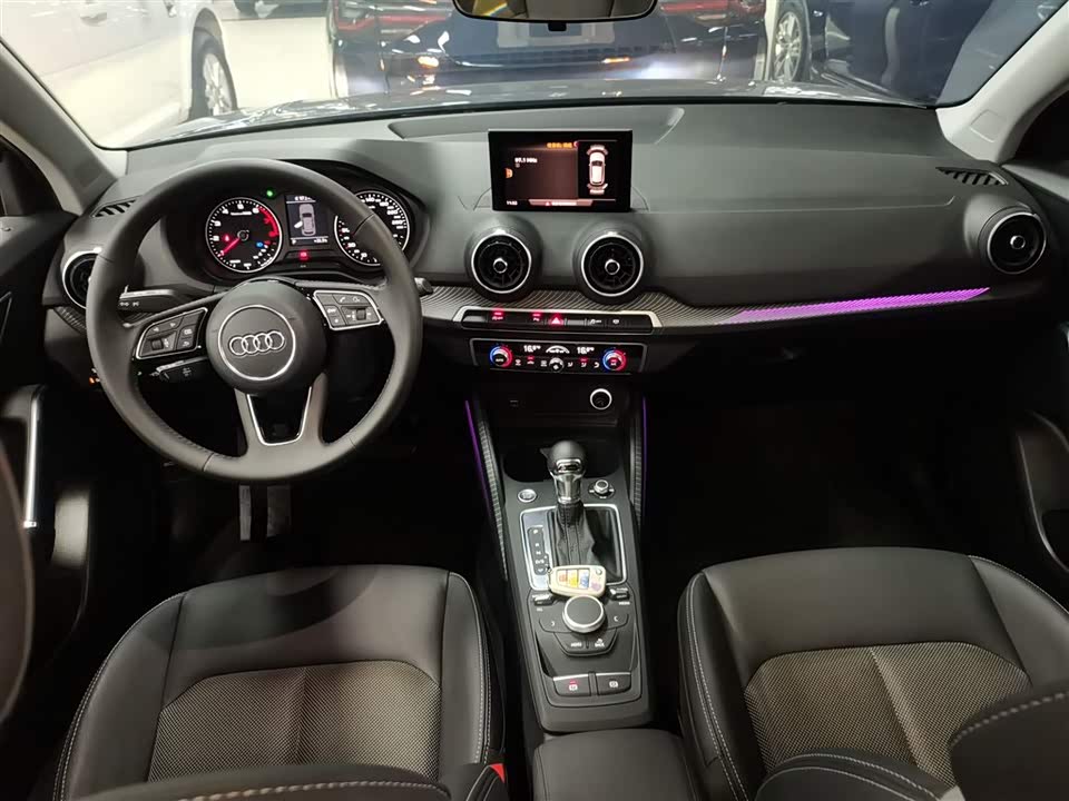Audi Q2L Audi Q2L