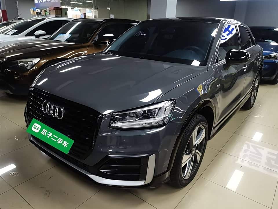 Audi Q2L Audi Q2L