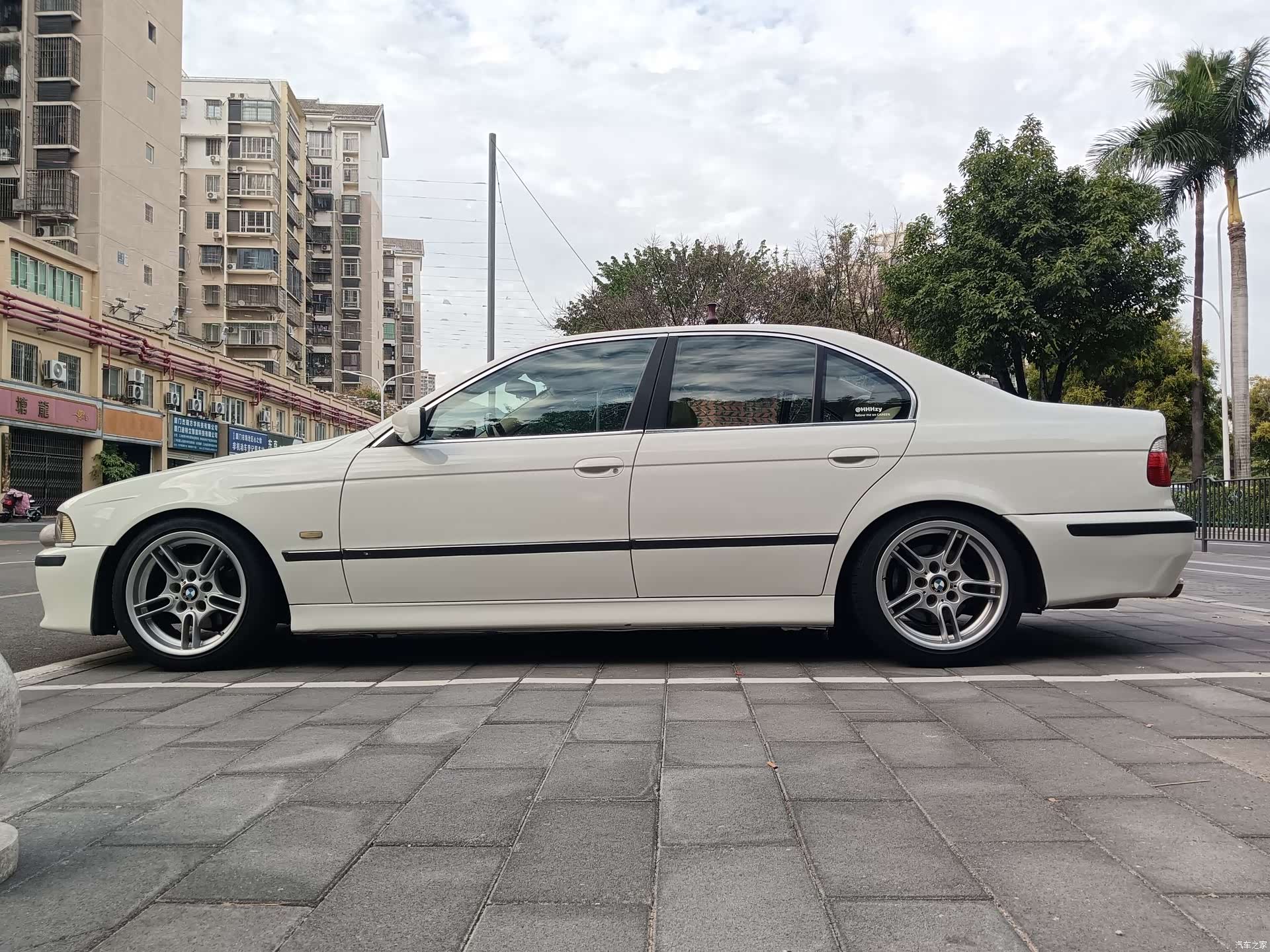 BMW 5 Series, 2001 3
