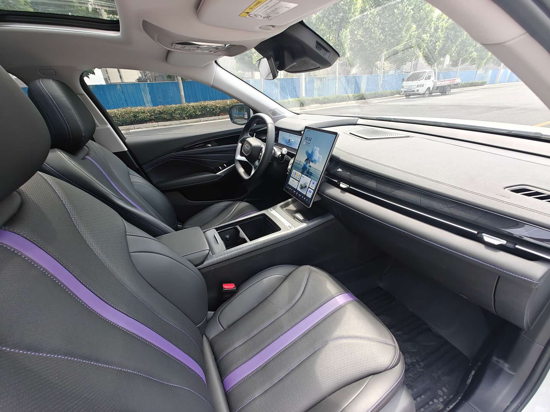Geely Preface, 2025 8