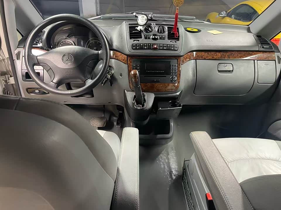 Mercedes-Benz Viano