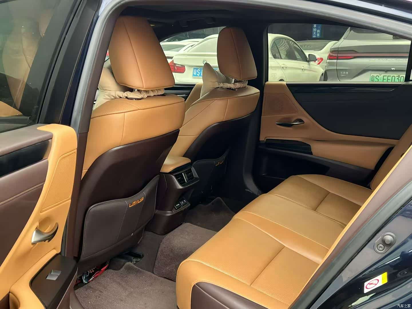 Lexus ES, 2019 6