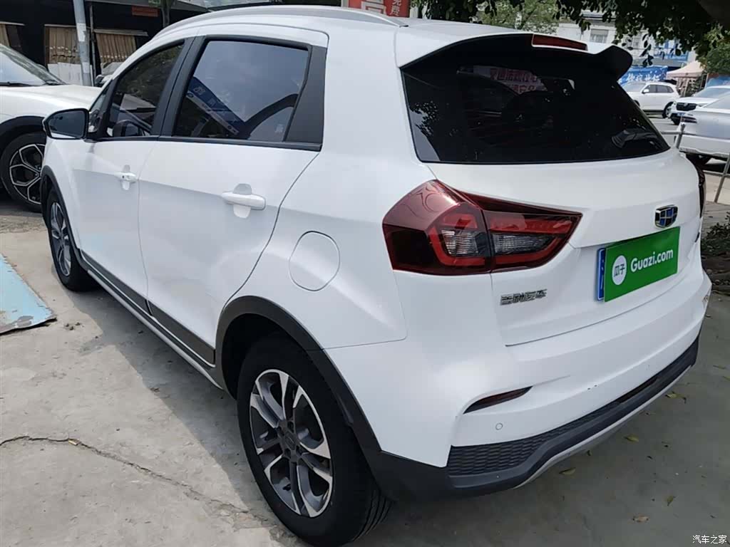Geely X3, 2020 все фото