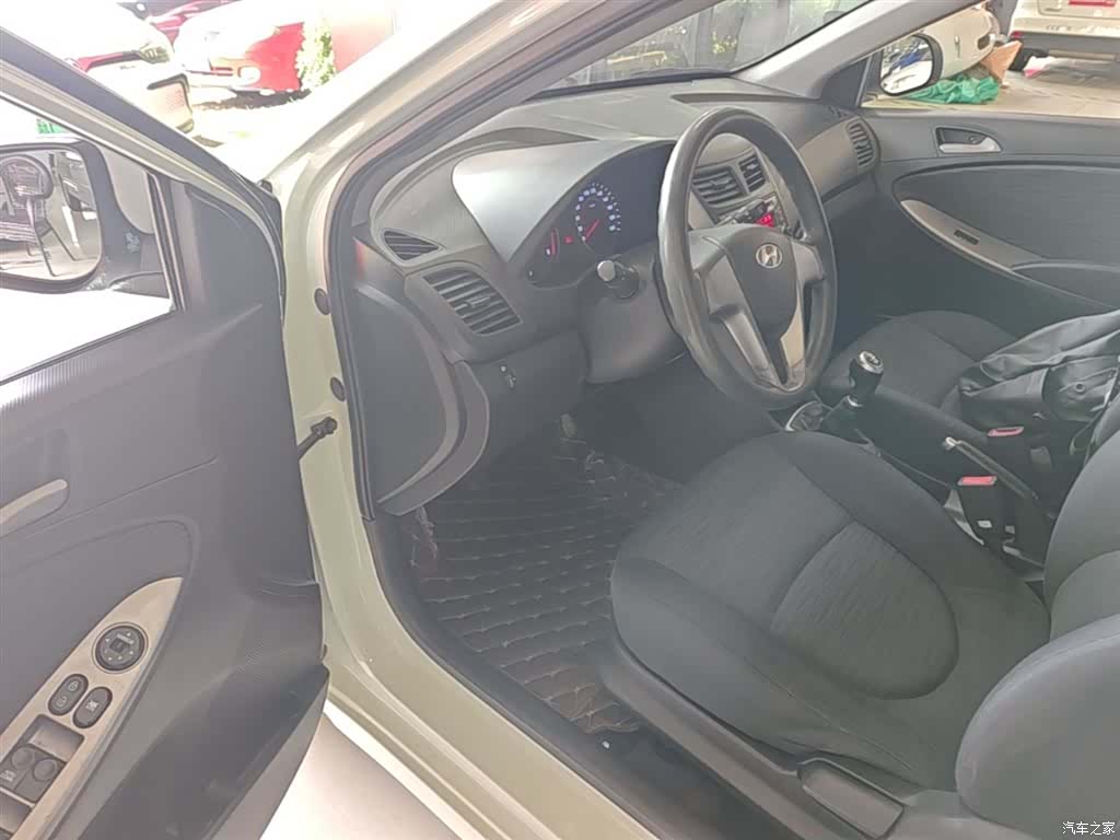 Hyundai GLX, 2014 16