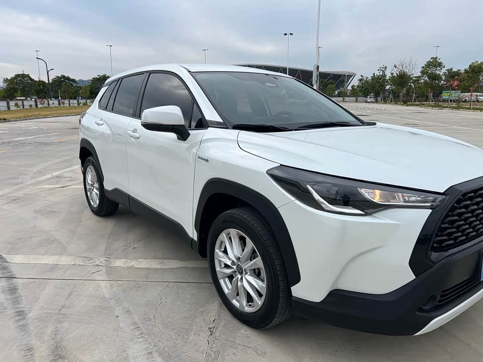 Toyota Corolla Sharp amplifier