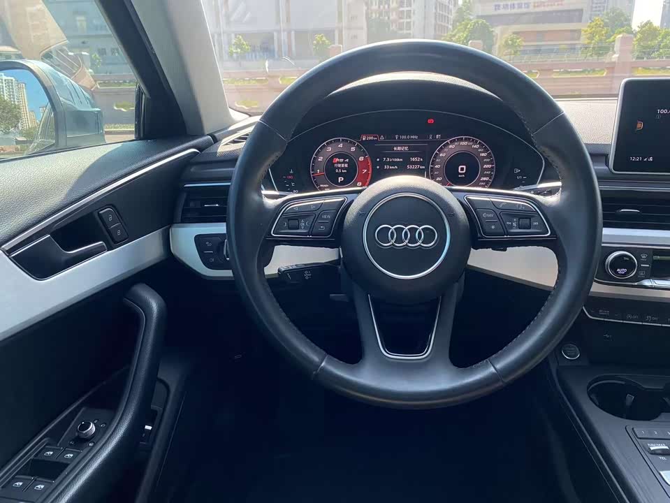 Audi A4L
