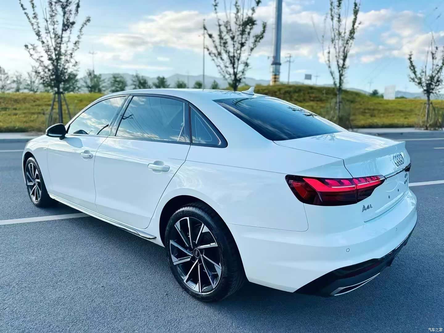 Audi A4L, 2023 4