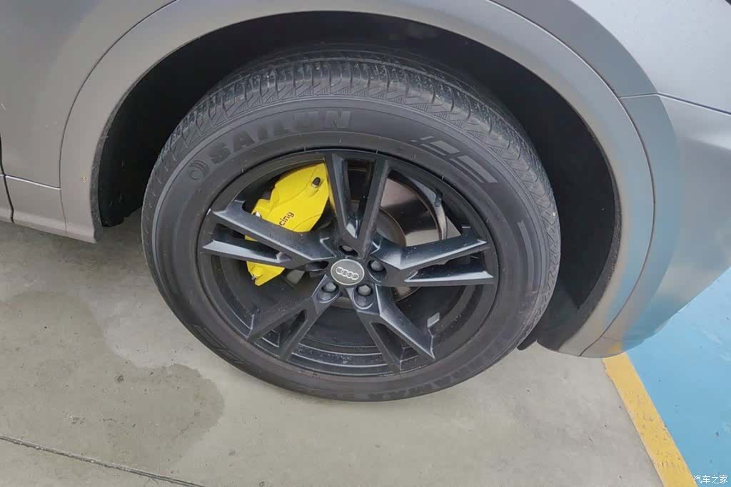 Audi Q5L, 2019 6