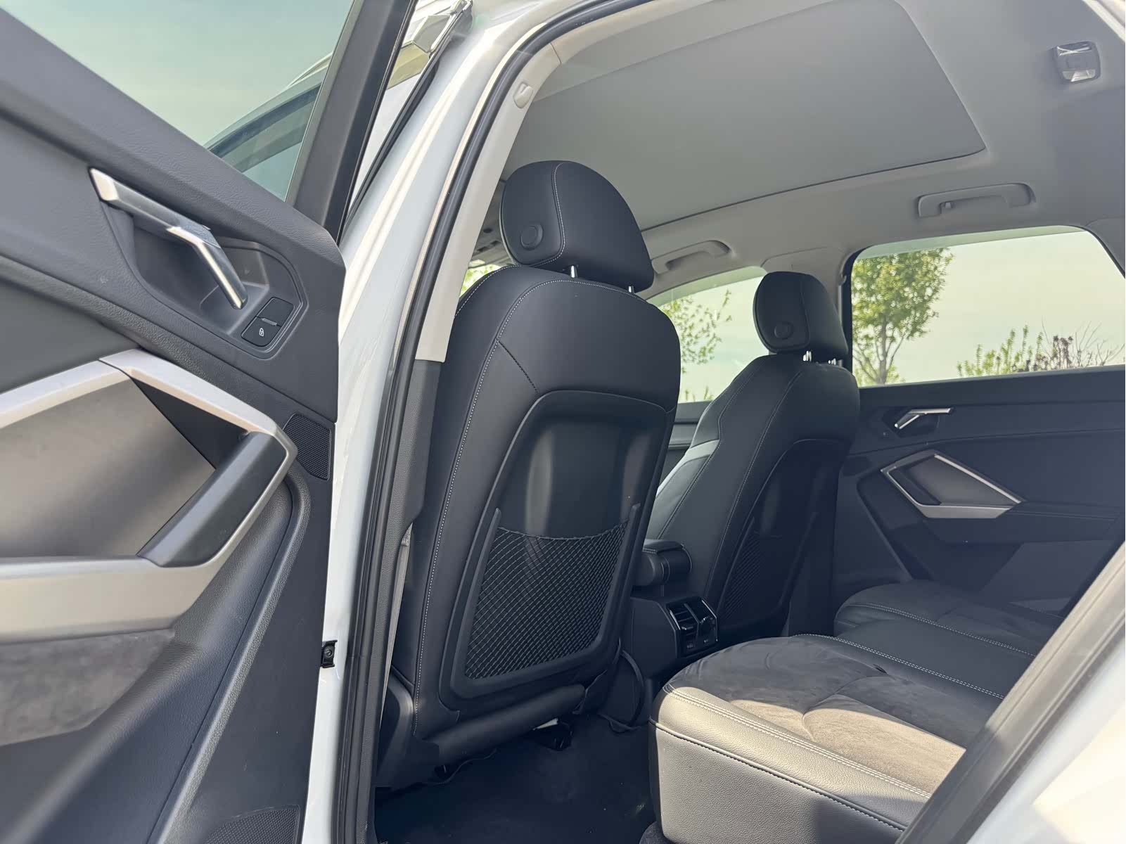 Audi Q3, 2022 12