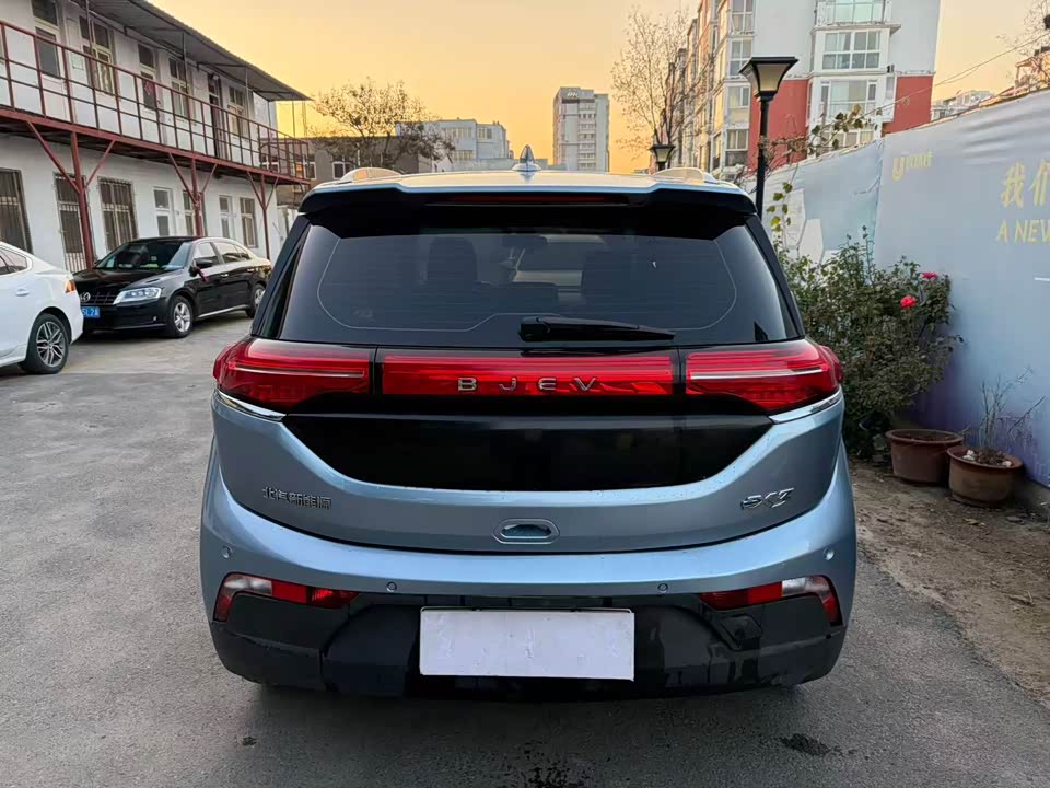 BAIC Beijing EX3