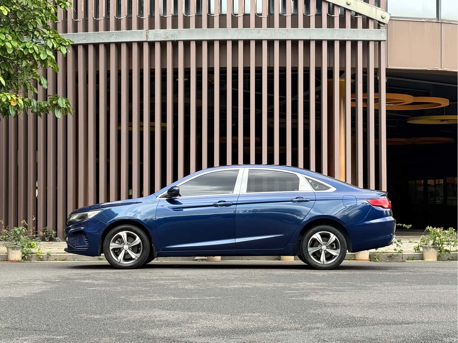 Geely Emgrand, 2018 4