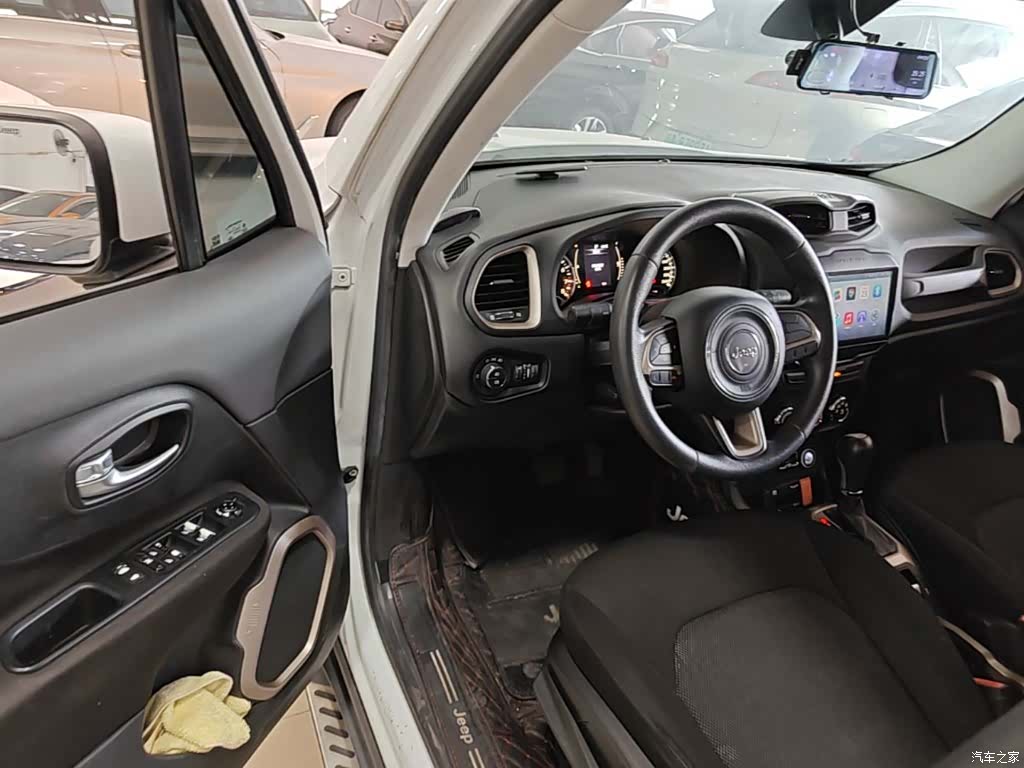 Jeep Renegade, 2016 16