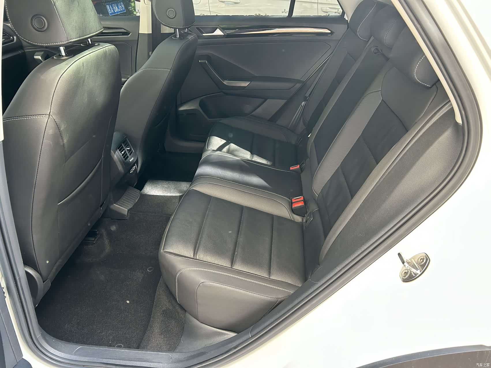 Volkswagen T-ROC, 2022 14