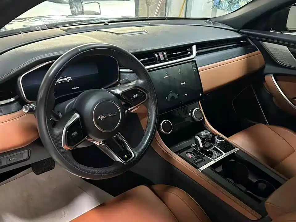 Jaguar XFL