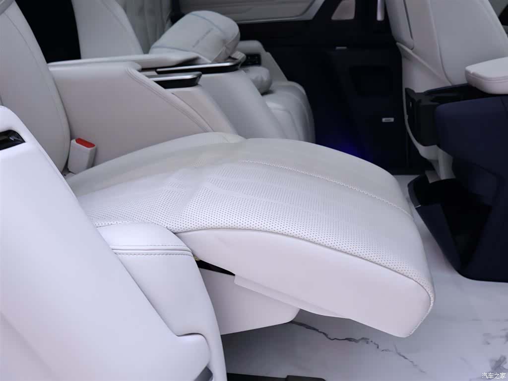 Buick Century, 2024 26