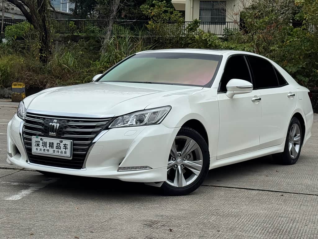 Toyota Crown 2015 2.5L Fashion