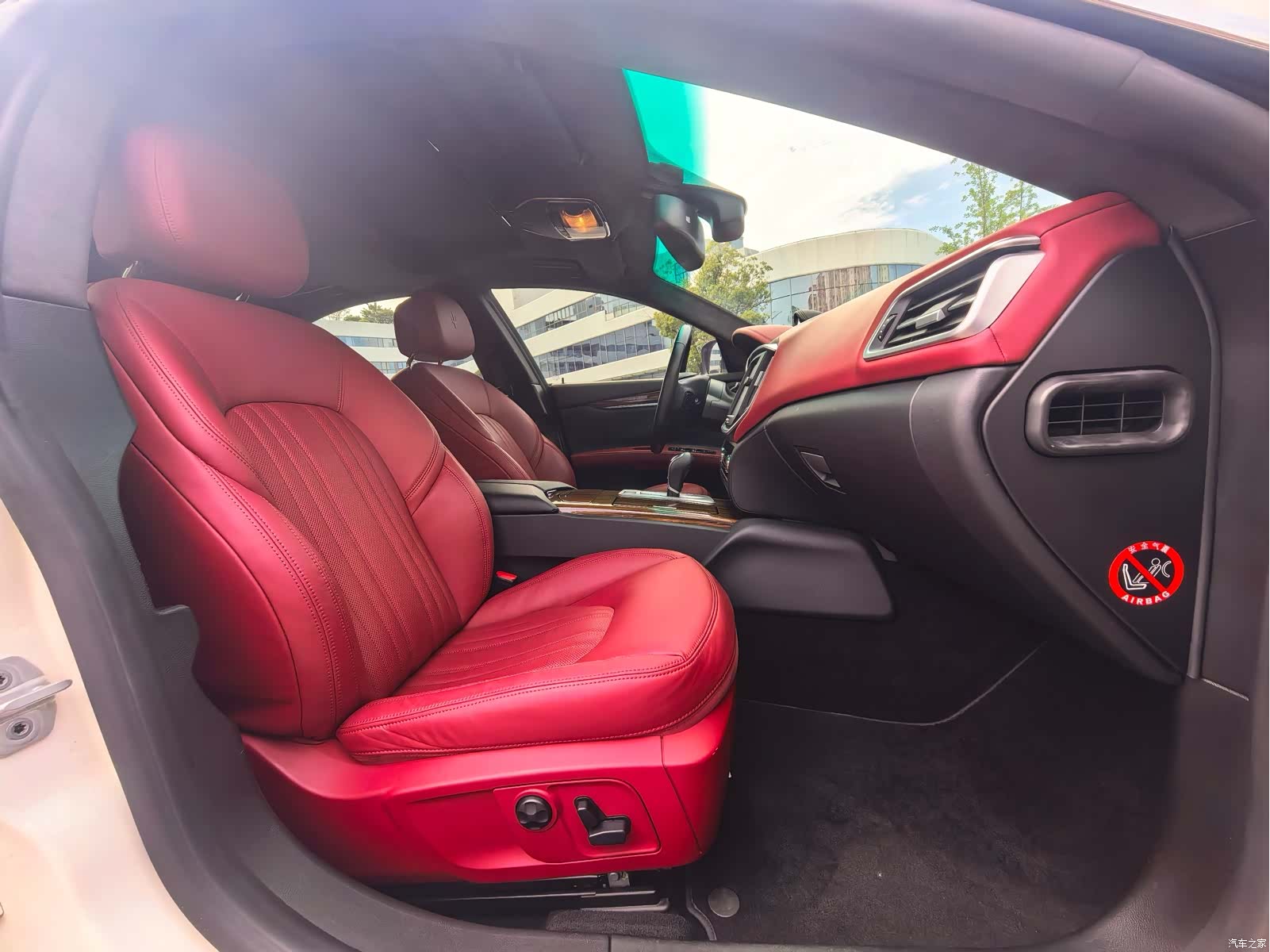 Maserati Ghibli, 2016 6