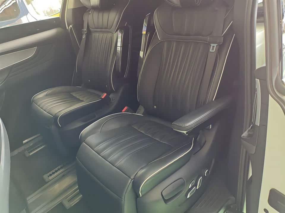 Roewe iMAX8 Roewe iMAX8