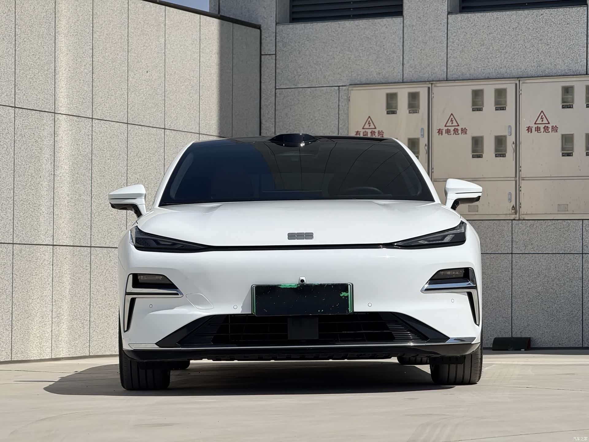 Geely 8, 2025 2