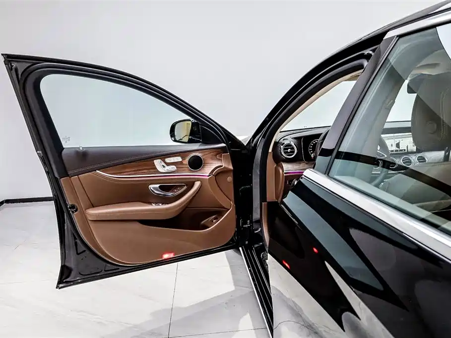 Mercedes-Benz E-class Mercedes-Benz E-class