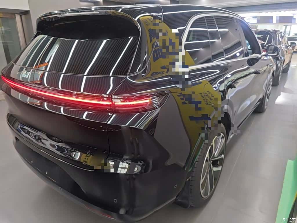 Li Auto L6, 2025 7