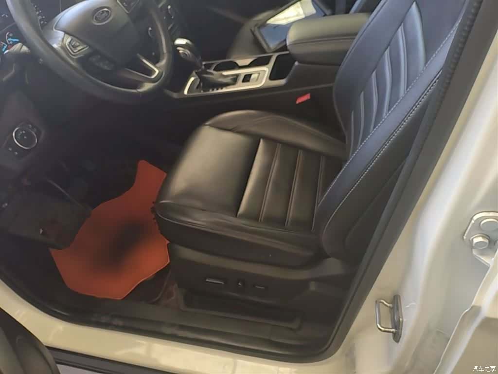 Ford Kuga, 2018 15
