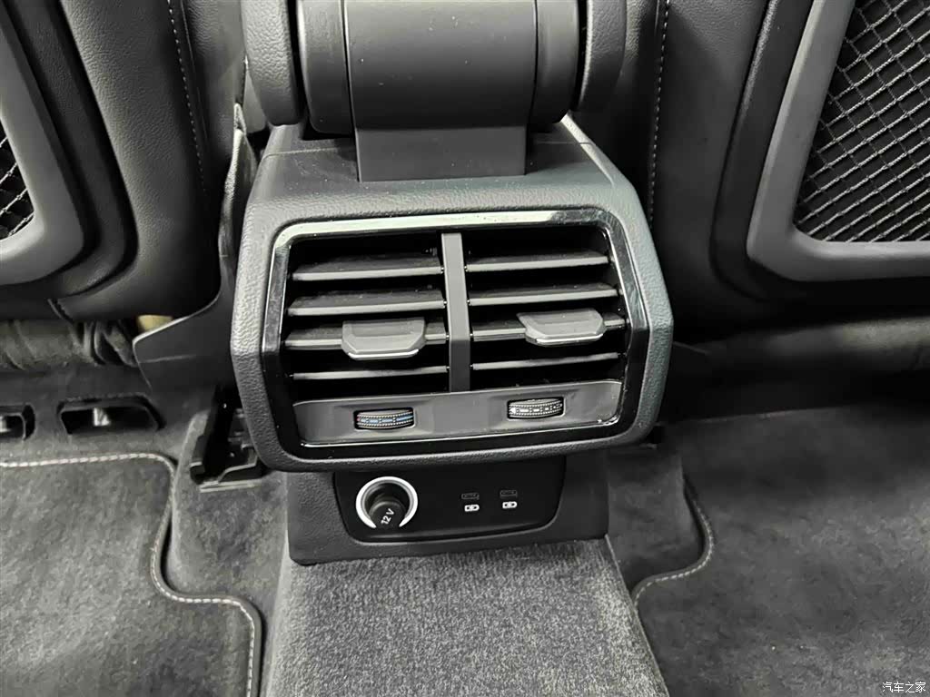 Audi Q3, 2023 15