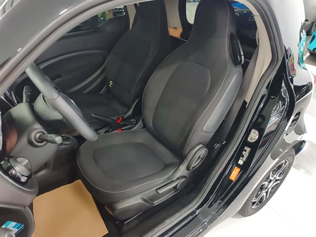 Smart Fortwo, 2019 15