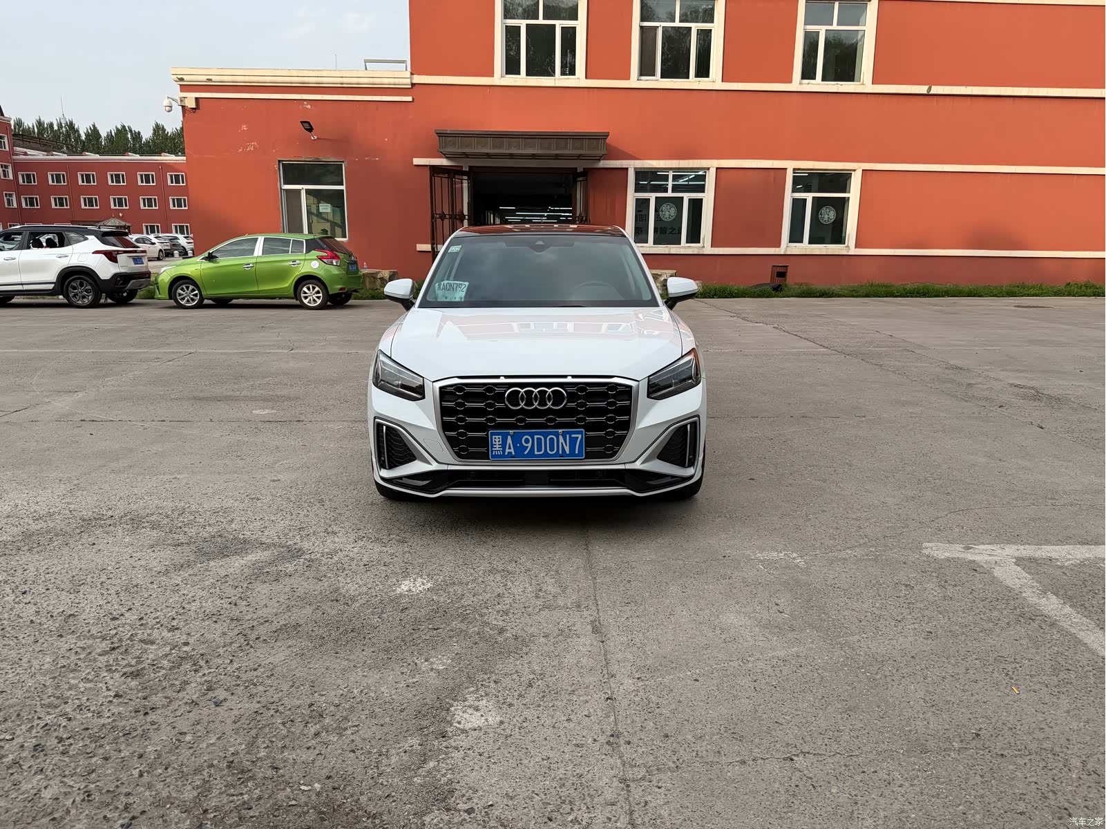 Audi Q2L, 2022 2