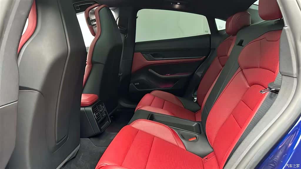 Porsche Taycan, 2021 15