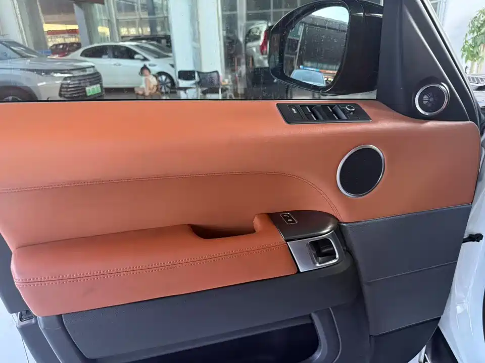 Land Rover Range Rover Sport Land Rover Range Rover Sport