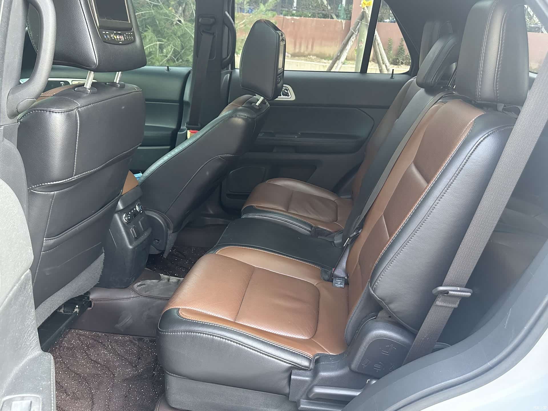 Ford Explorer, 2014 9
