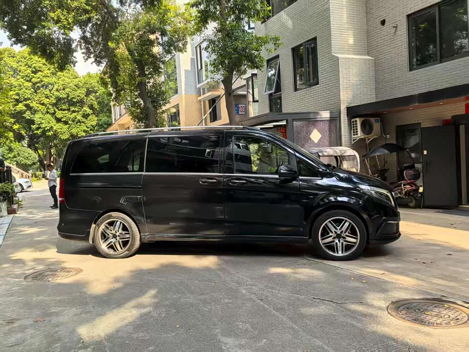 Mercedes-Benz V-class Mercedes-Benz V-class