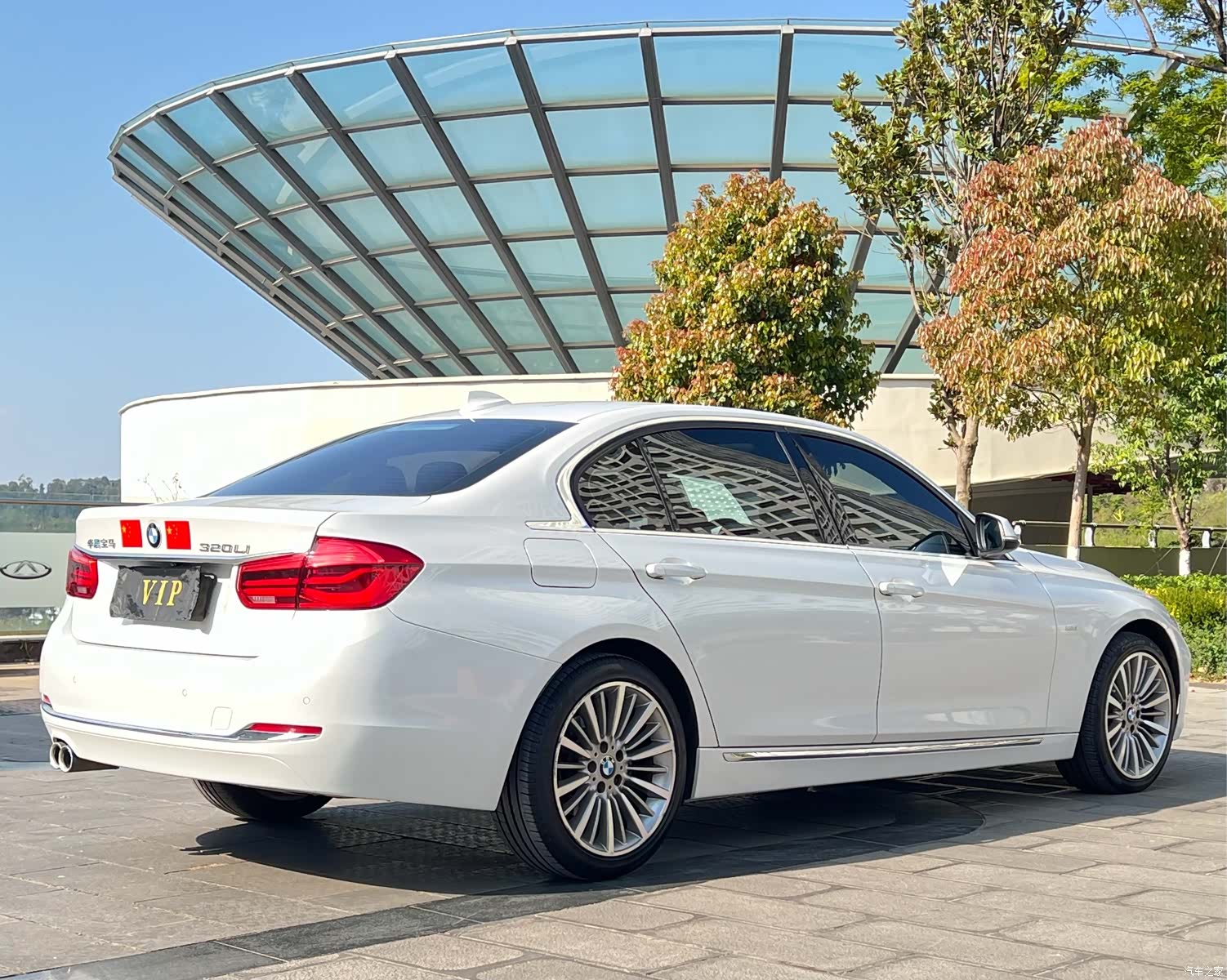 BMW 3 Series, 2018 все фото