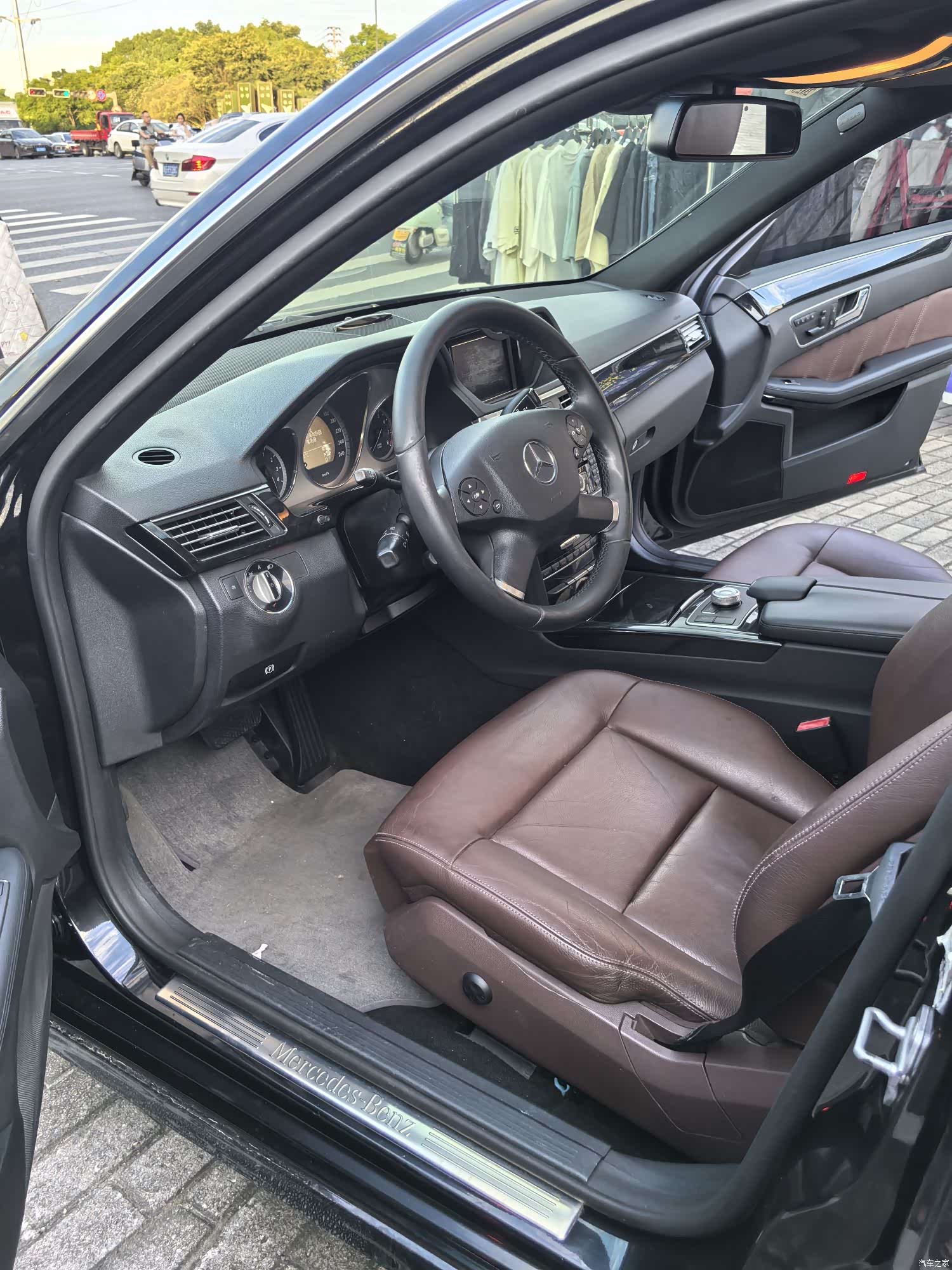 Mercedes-Benz E-Class, 2010 8
