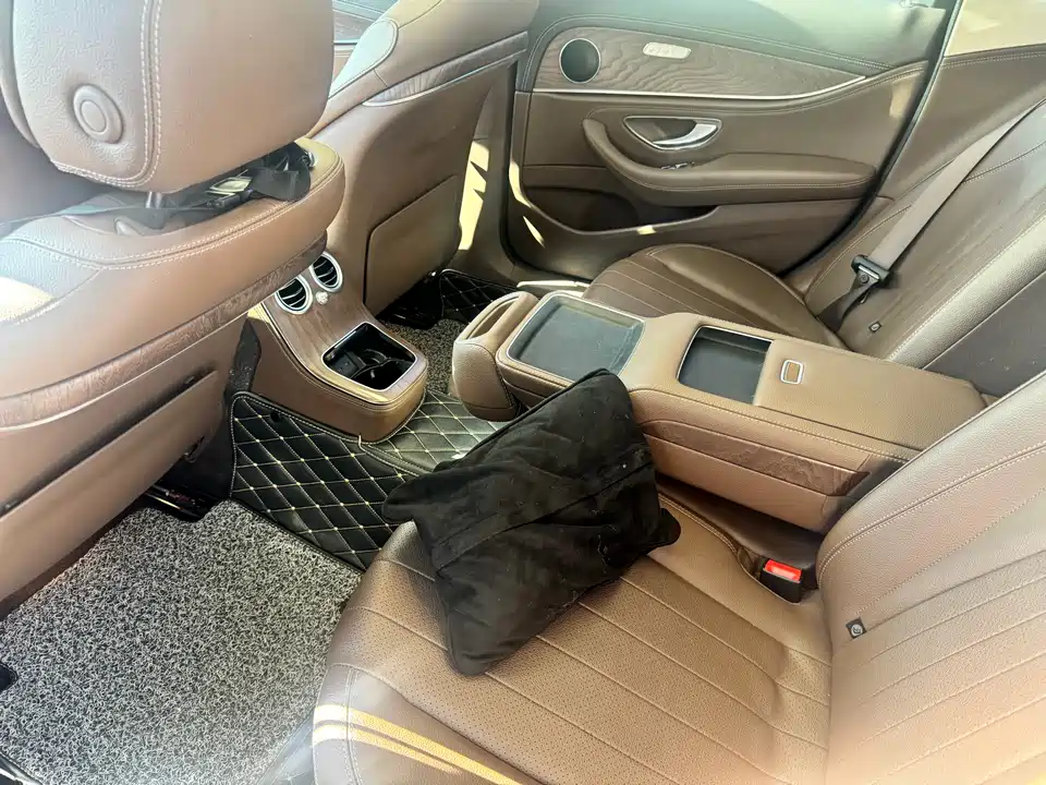 Mercedes-Benz E-class Mercedes-Benz E-class